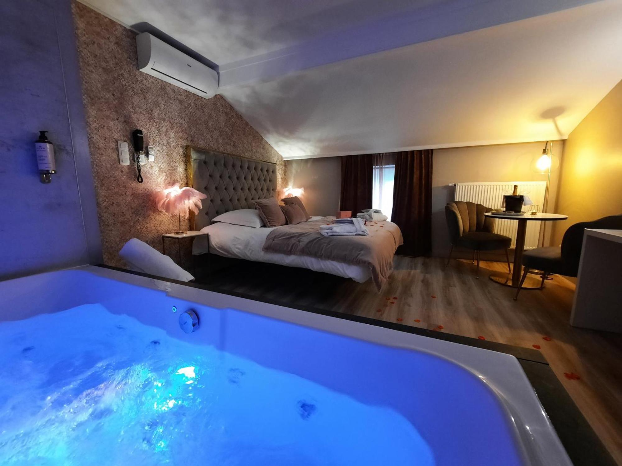 Hotel Mademoiselle เลียจ ภายนอก รูปภาพ