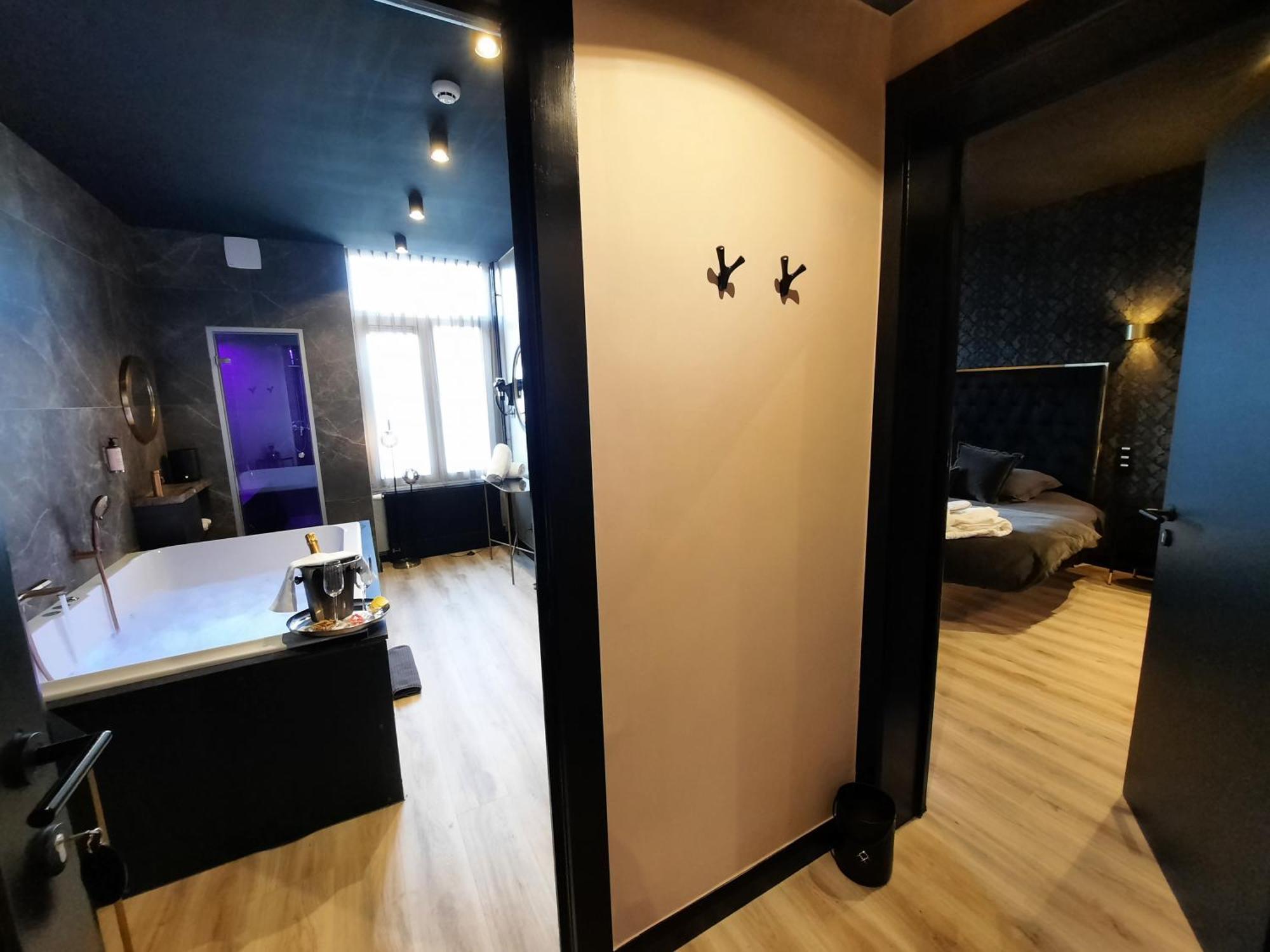Hotel Mademoiselle เลียจ ภายนอก รูปภาพ