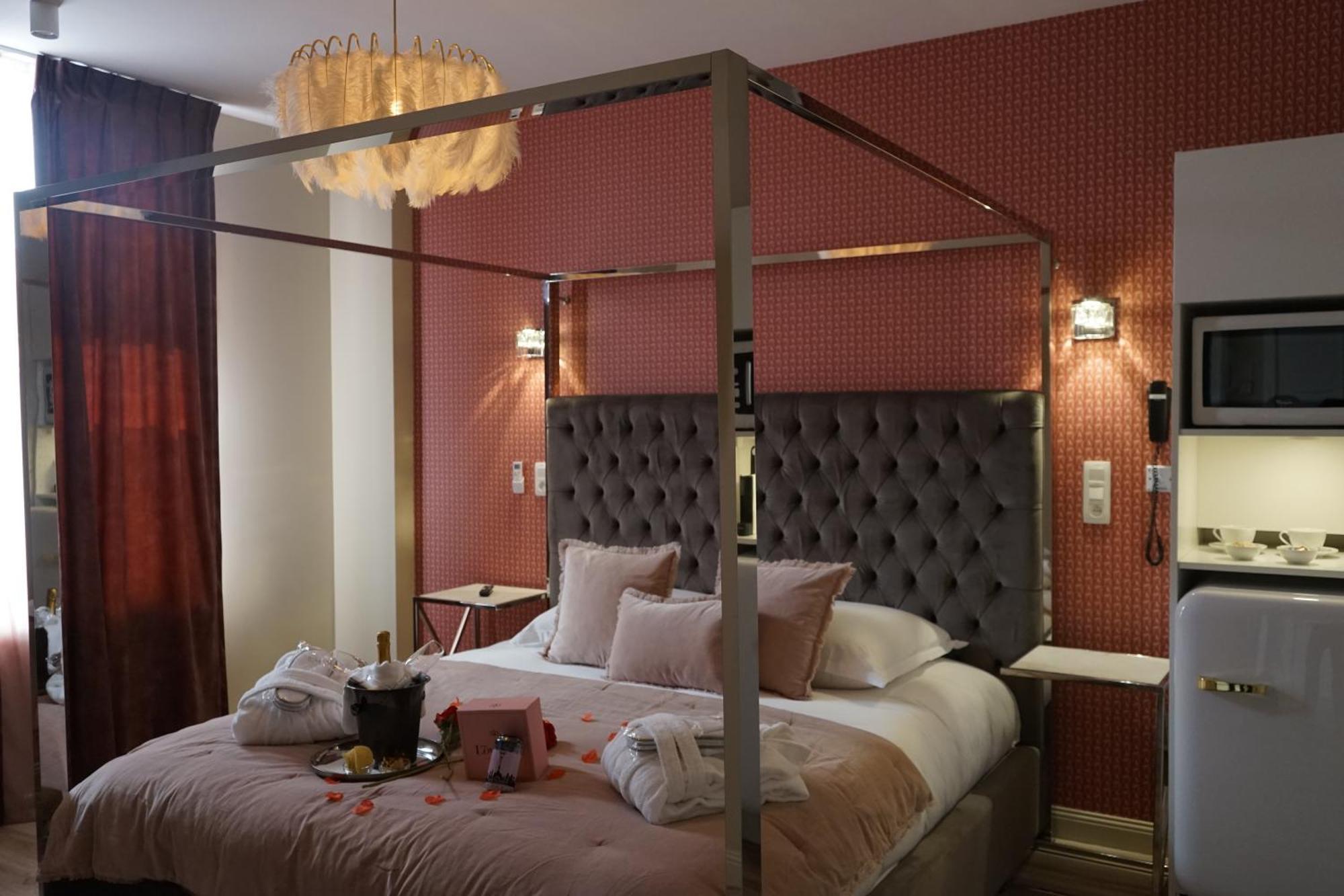 Hotel Mademoiselle เลียจ ภายนอก รูปภาพ