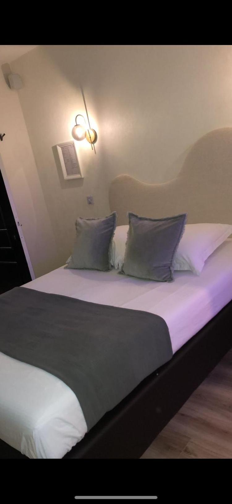 Hotel Mademoiselle เลียจ ภายนอก รูปภาพ